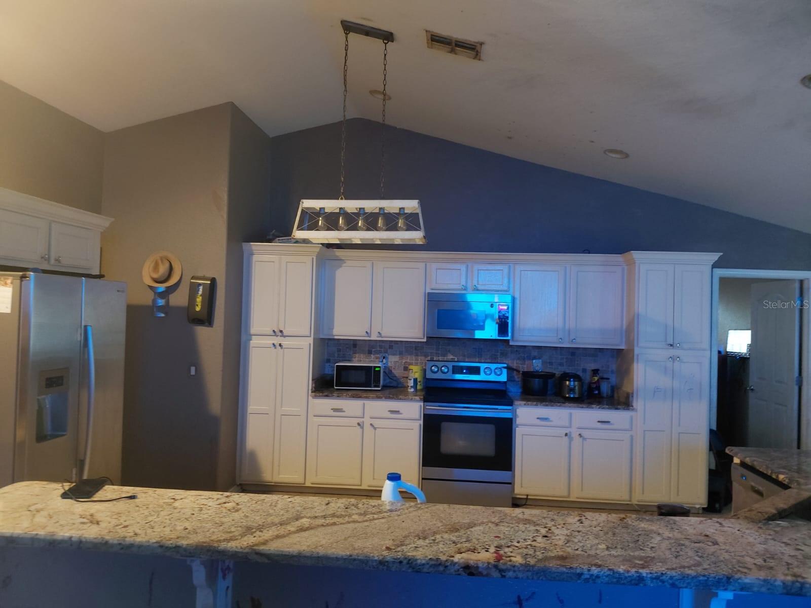 ROYAL HIGHLANDS - Residential