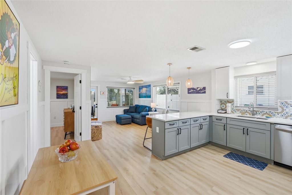 Photo of 417 63rd Street, Holmes Beach, FL 34217 (MLS # A4673268)