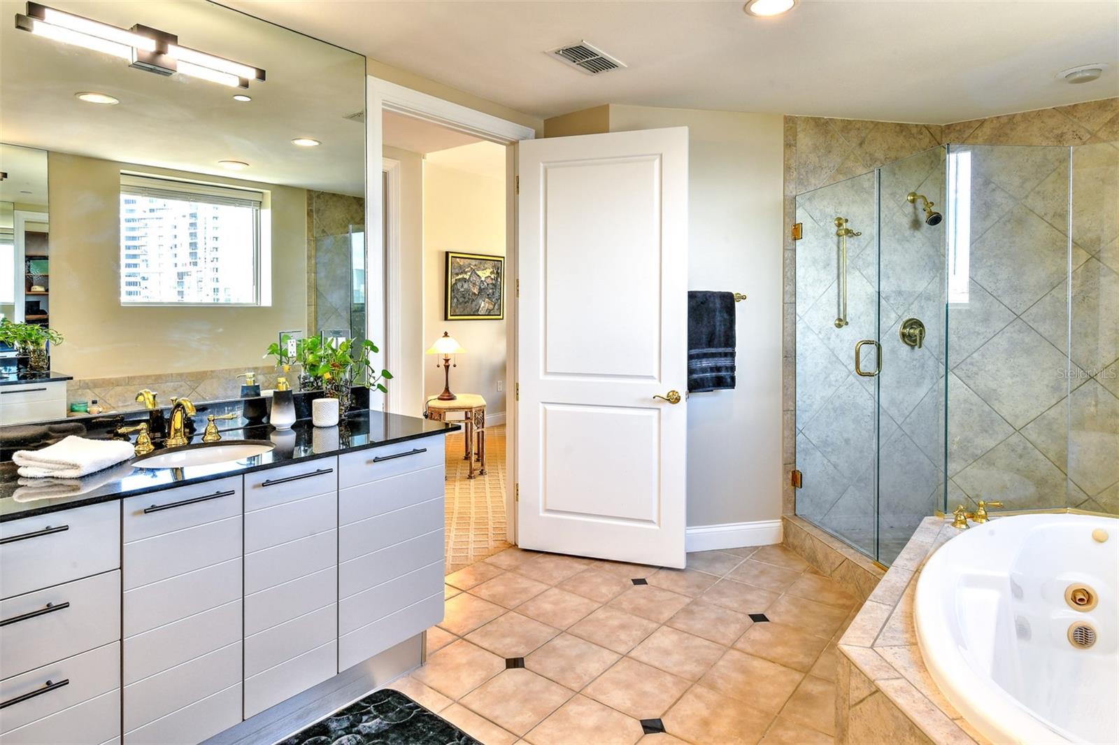 VISTA BAY POINT - Residential