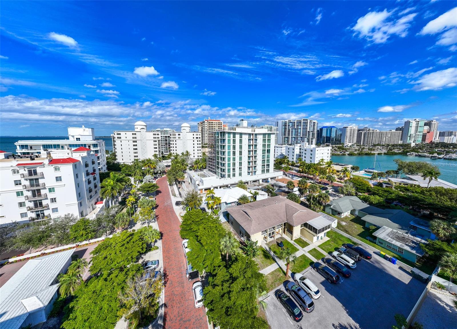 VISTA BAY POINT - Residential