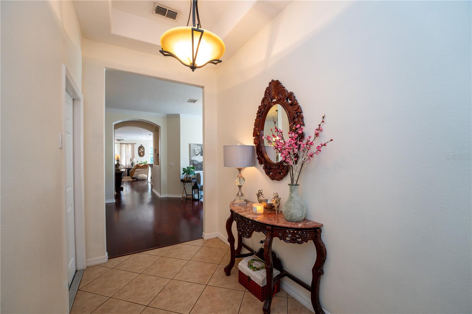 8835 ABBEY LEAF LANE