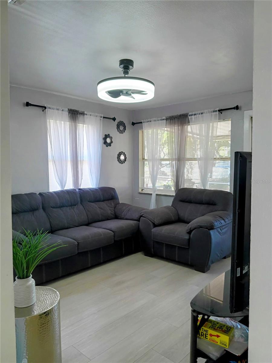 MANGO HILLS - Residential