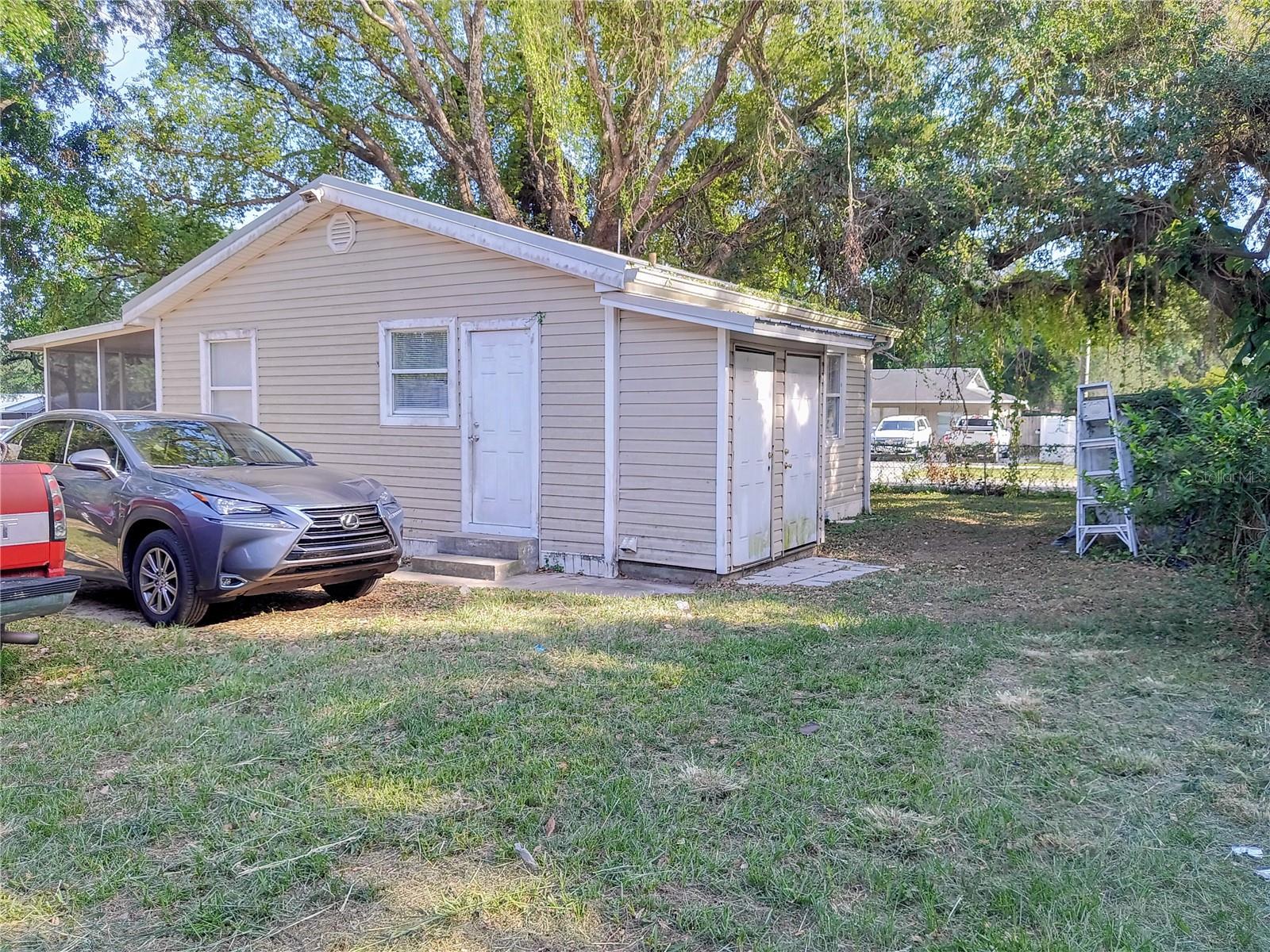 MANGO HILLS - Residential