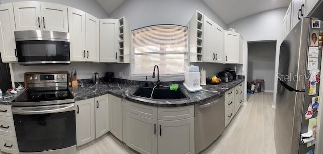 RICHLAND MANOR - Residential