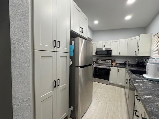 RICHLAND MANOR - Residential