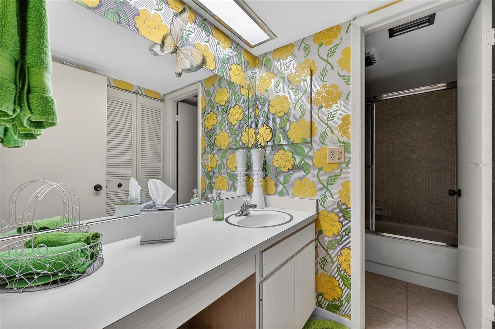 PEPPERTREE BAY IV - Residential