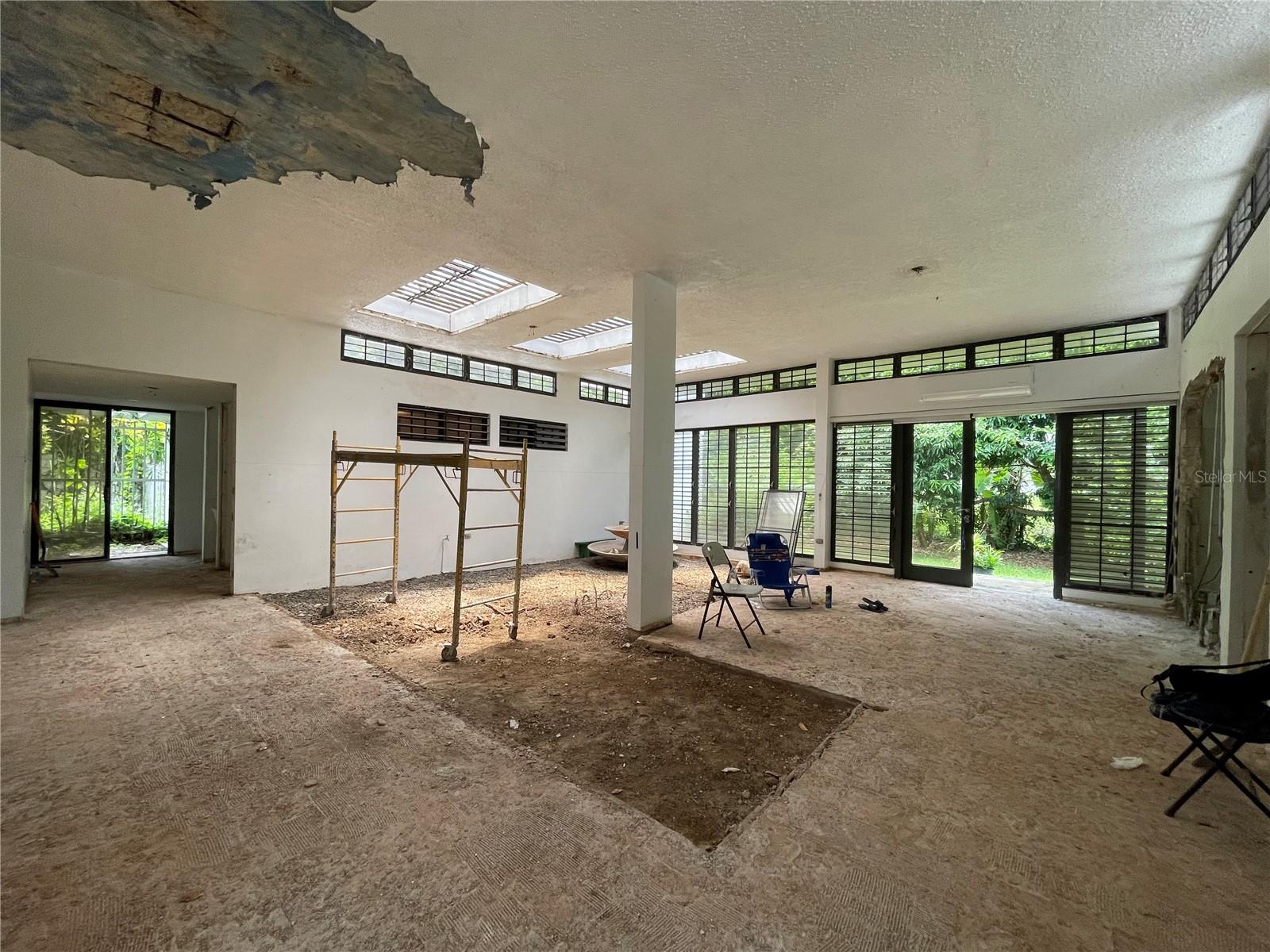 SAUCO ST., SANTA MARIA DEV - Residential