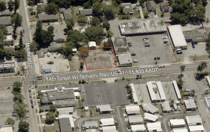 The opportunity is to purchase a quarter acre zoned for both residential & commercial uses on 14th Street W which has approximately
15,800 cars a day driving past the site. The parcel is cleared and fenced with approximately 100 feet of frontage on 14th Street and 118
feet of depth. The current form based code zoning of T4-0 allows for residential, multifamily, retail, office, parking lot, & medical.
Carwash is not allowed and self storage requires a special use permit.