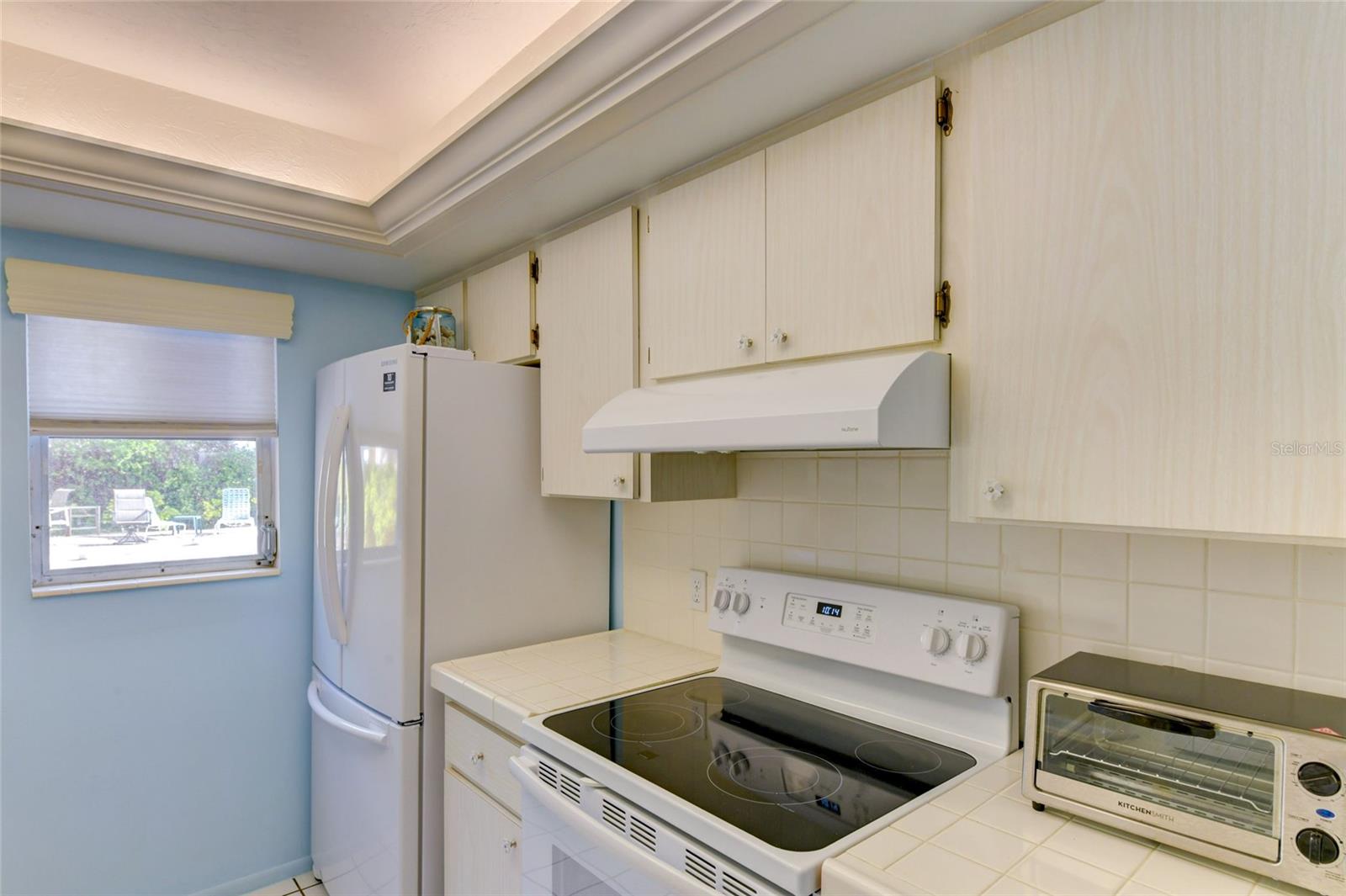 LIDO ROYALE - Residential Lease