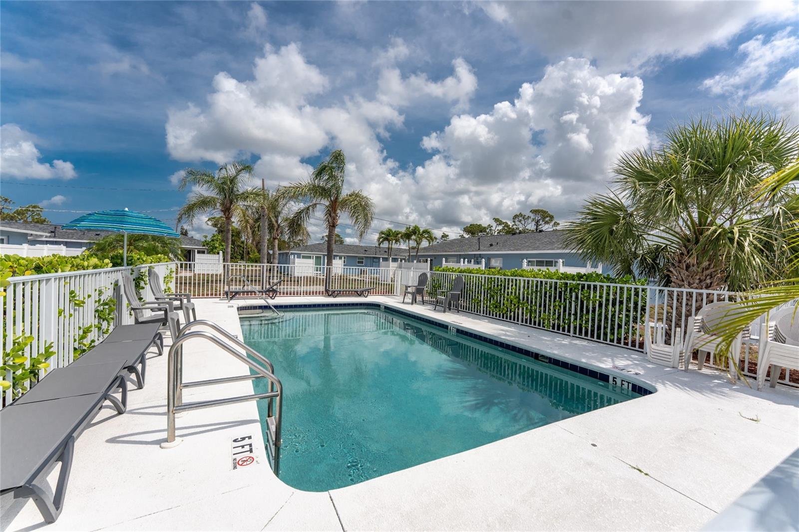 STUMP PASS CONDO - Residential