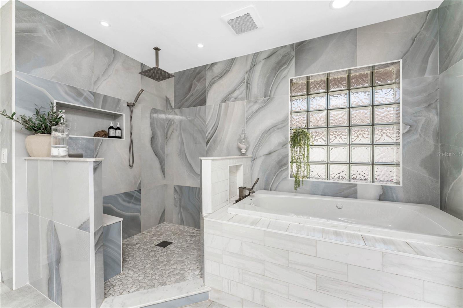 OAK HOLLOW AS - Residential