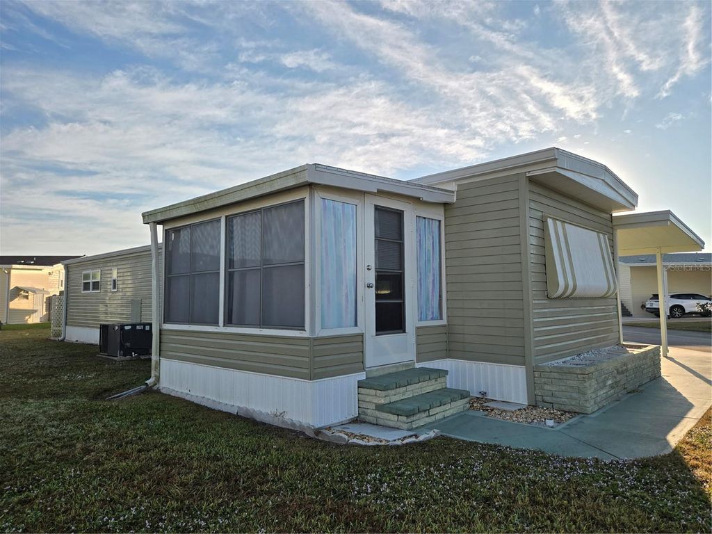 Photo of 476 Boxwood Drive, Venice, FL 34285 (MLS # N6141599)