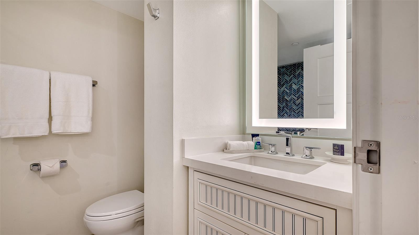 INN ON THE BEACH PH II - Residential