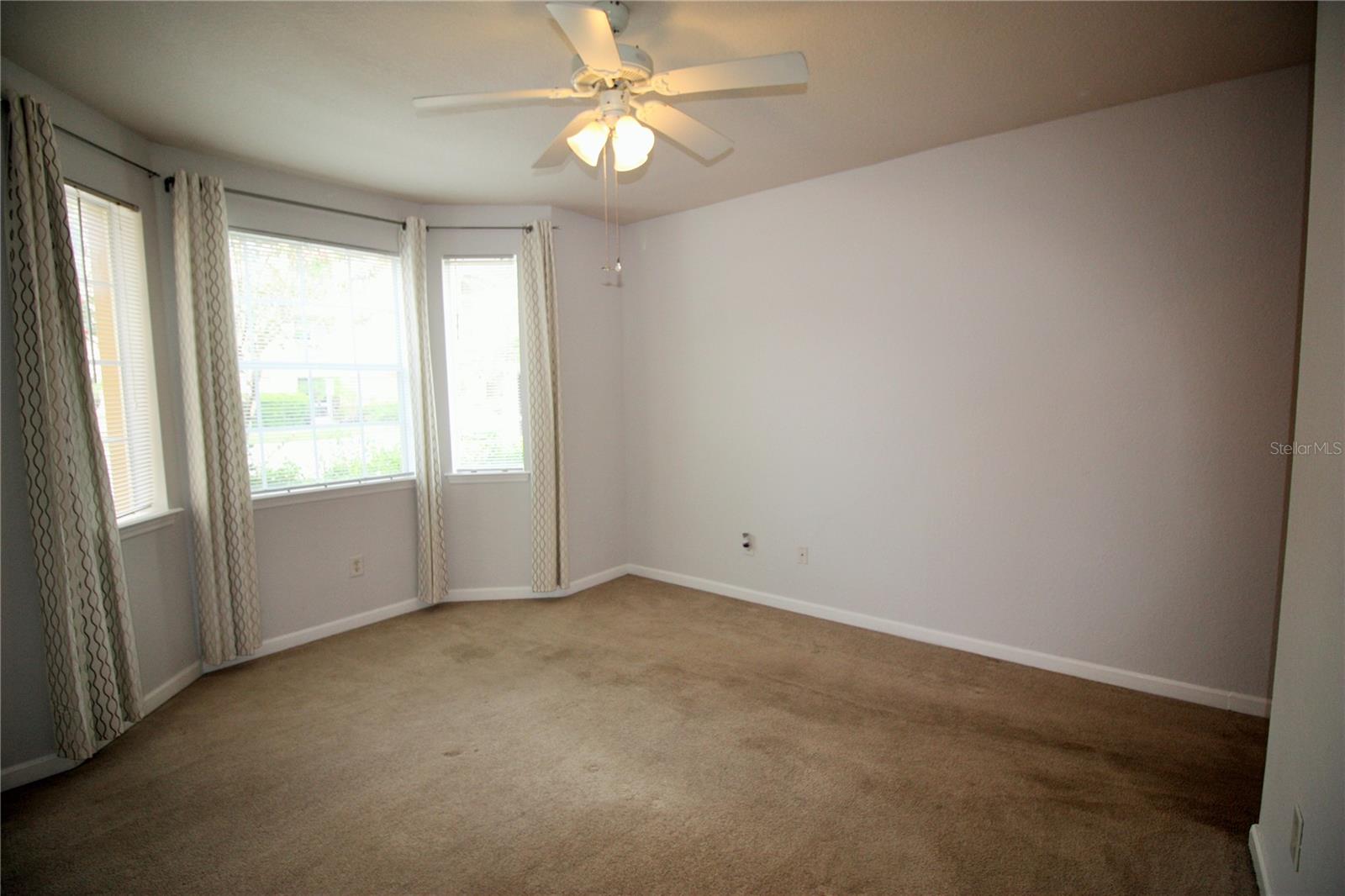 TERRACE RIDGE AT TOWN CENTER EAST CONDO - Residential Lease