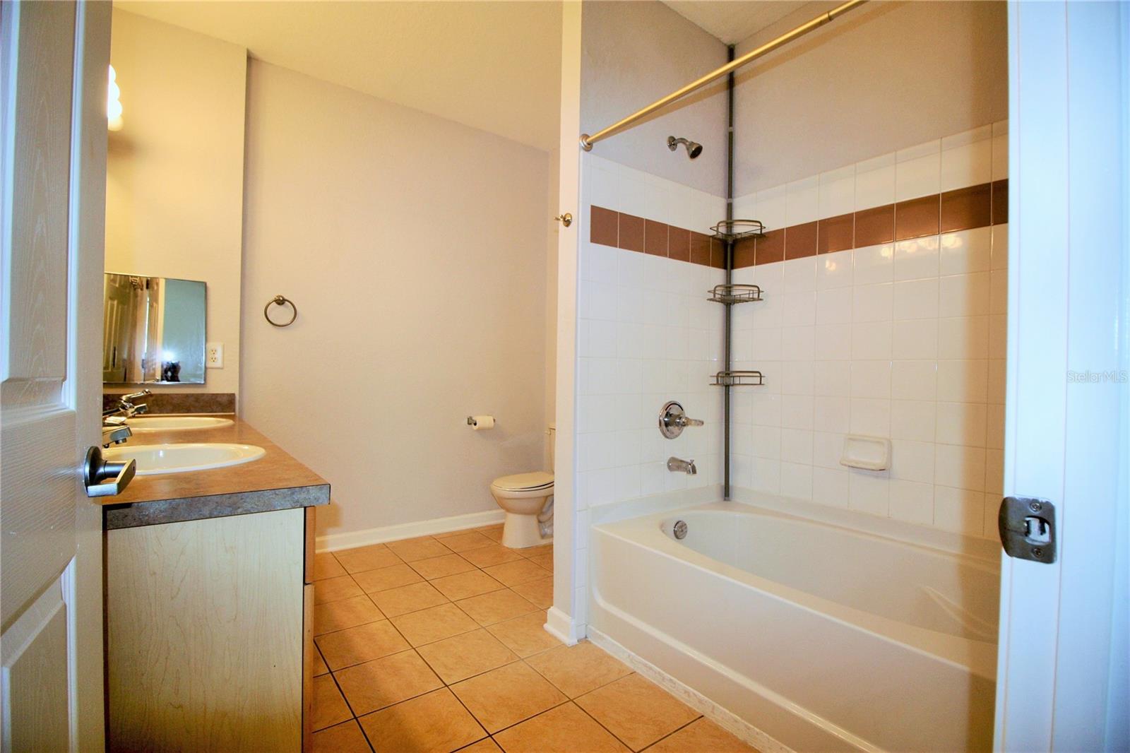 TERRACE RIDGE AT TOWN CENTER EAST CONDO - Residential Lease