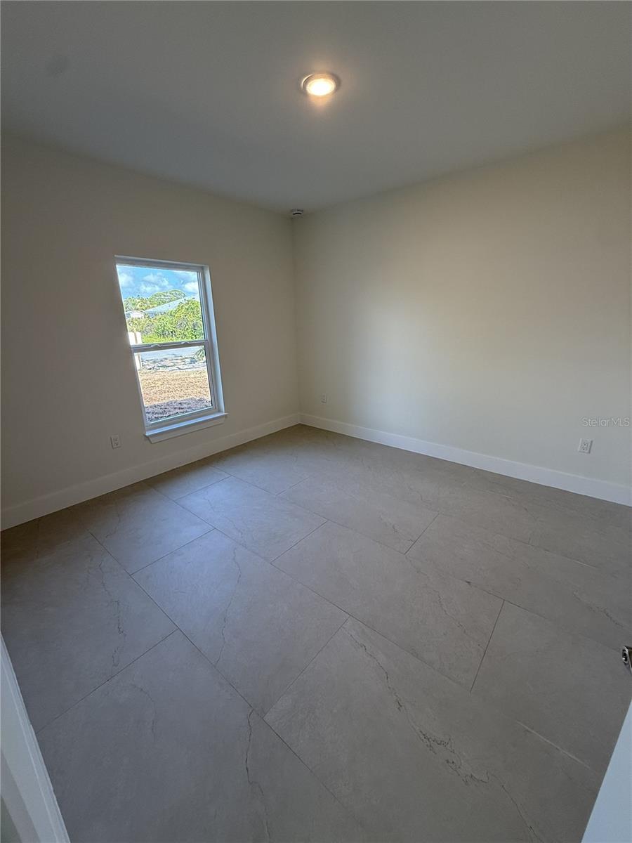 SOUTH VENICE - Residential