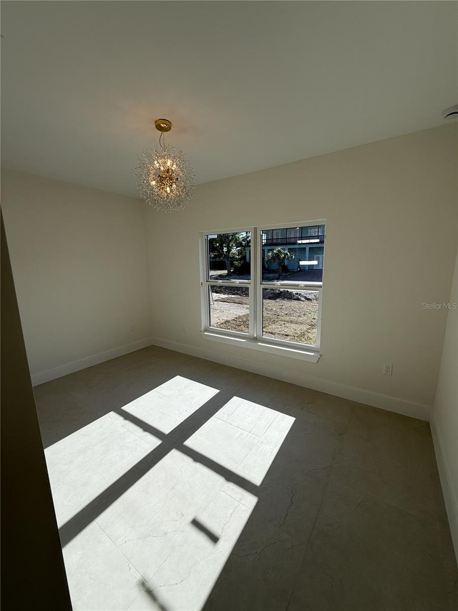 SOUTH VENICE - Residential