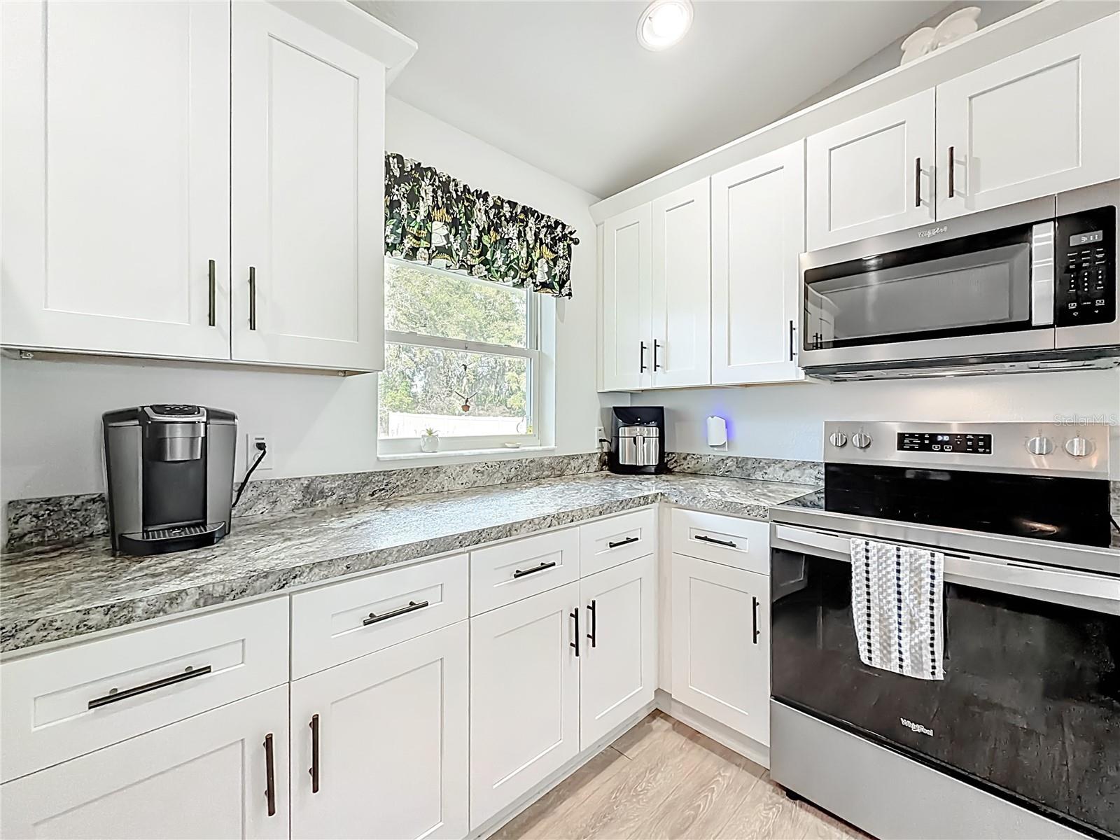 INVERNESS VILLAGE UN 4 - Residential