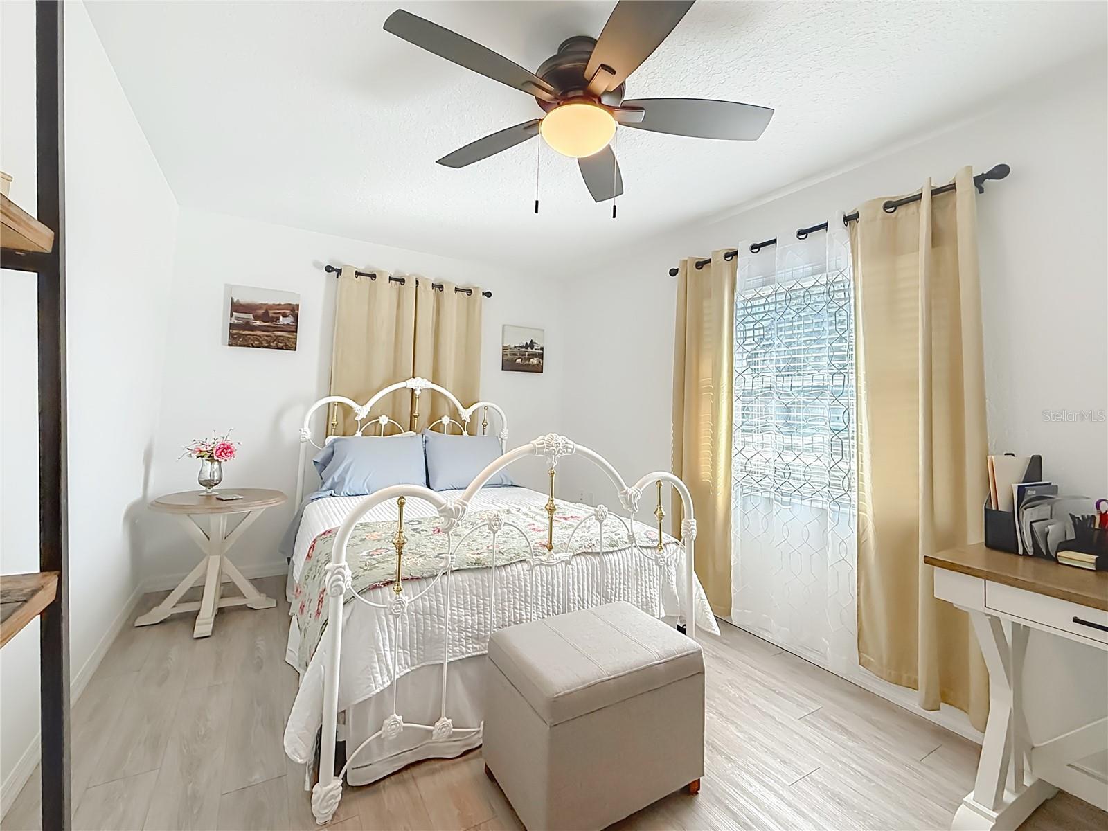 INVERNESS VILLAGE UN 4 - Residential