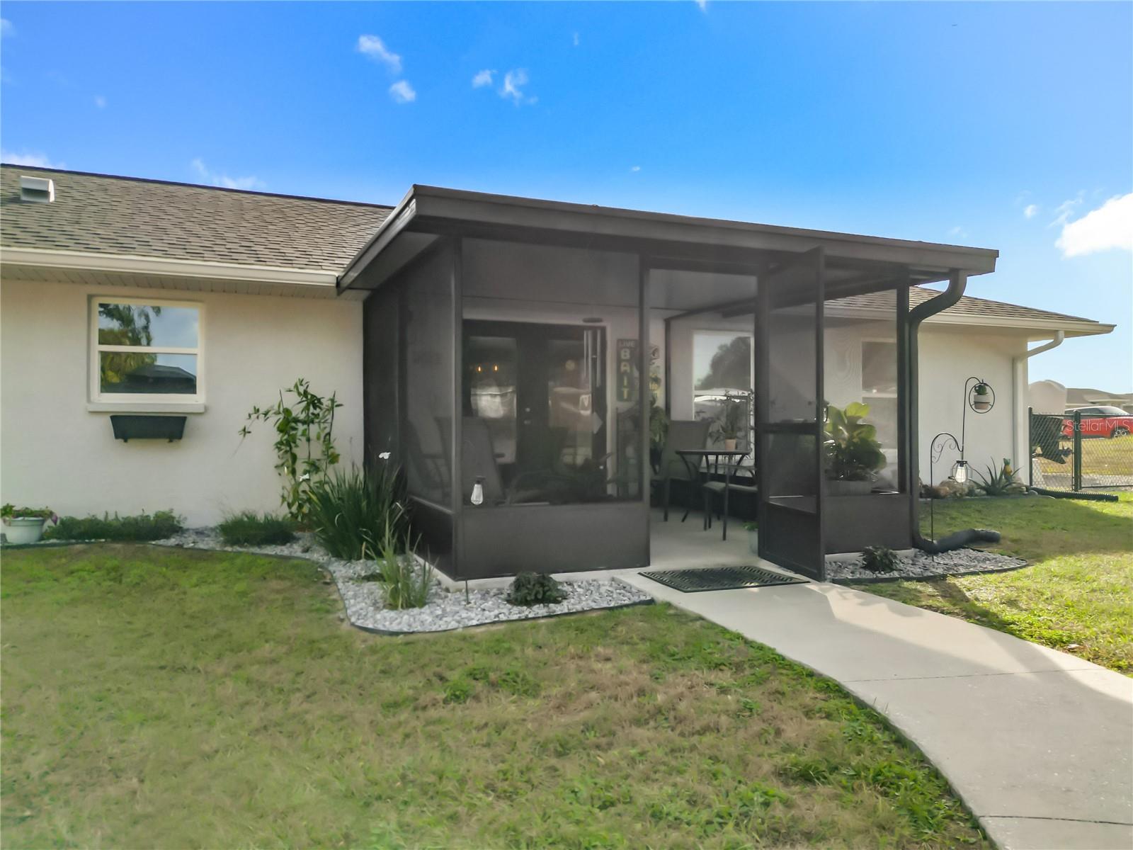 INVERNESS VILLAGE UN 4 - Residential