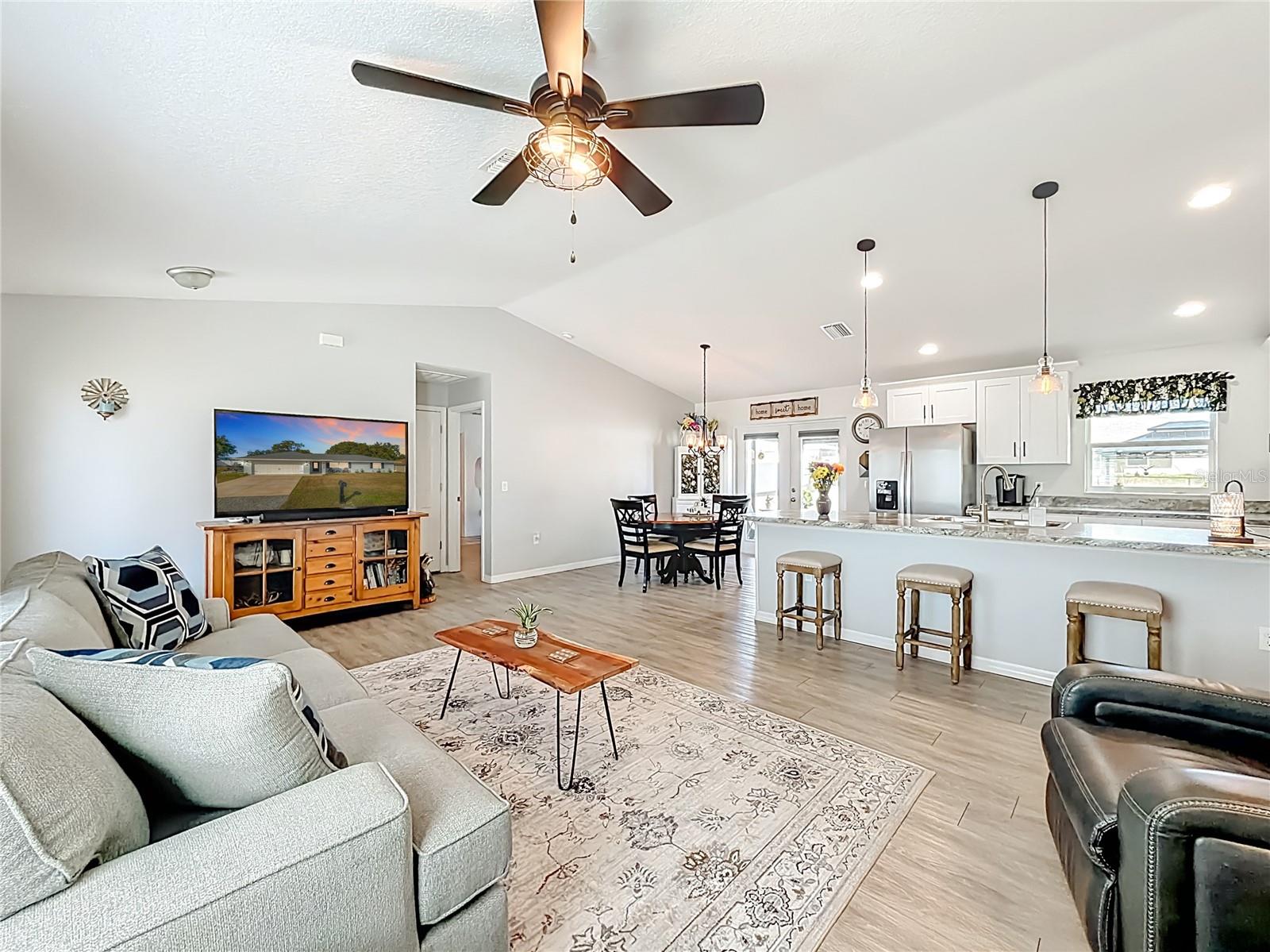 INVERNESS VILLAGE UN 4 - Residential