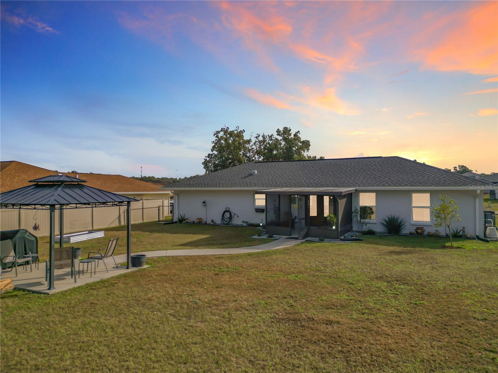 INVERNESS VILLAGE UN 4 - Residential