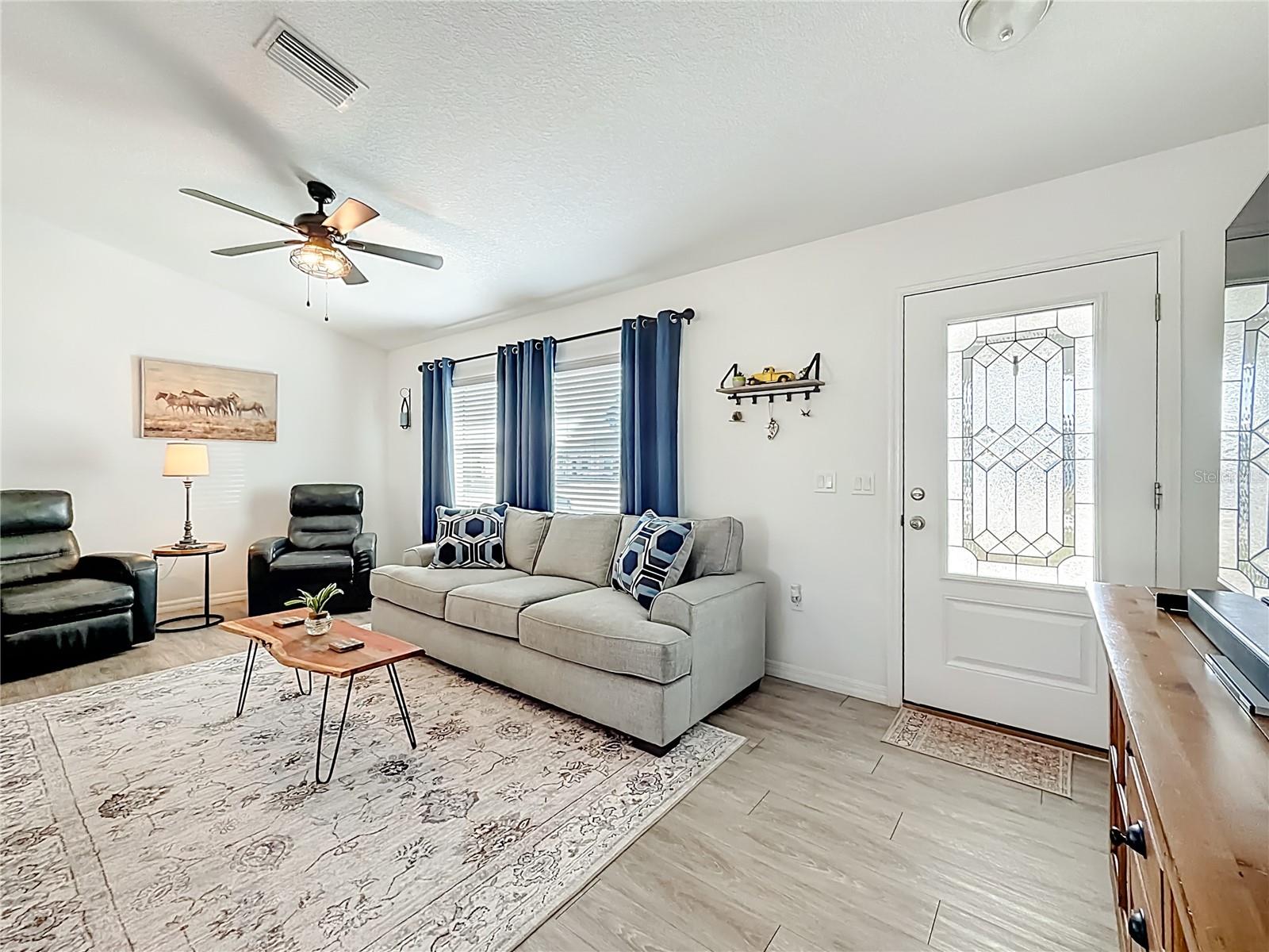 INVERNESS VILLAGE UN 4 - Residential