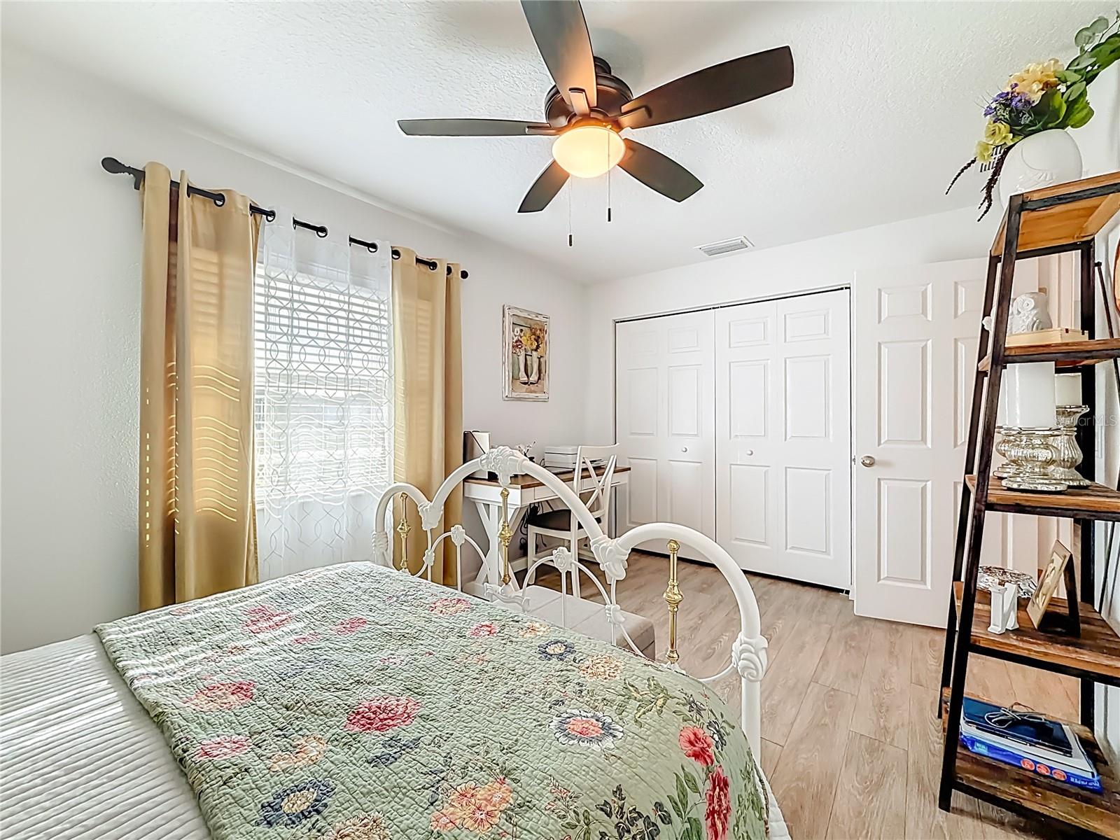 INVERNESS VILLAGE UN 4 - Residential