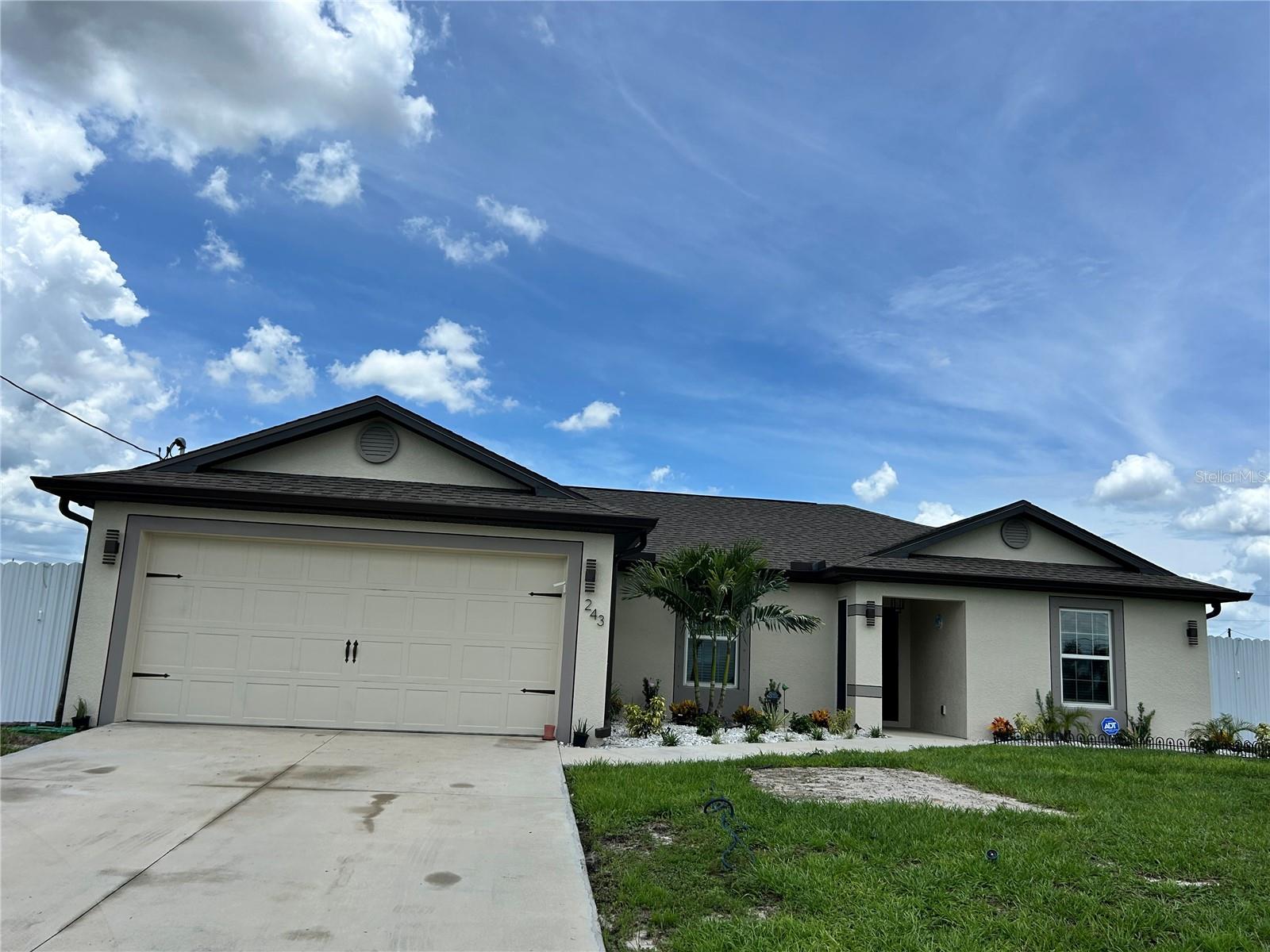 Introducing this beautiful single-story residence located in the peaceful Mirror Lakes neighborhood. Built in 2021, this property offers contemporary style, efficiency, and comfort:
? Key Features:
- 3 bedrooms 2 full bathrooms
- 1,461 sq. ft. of living space
- 0.25-acre lot with front landscaping and automatic irrigation system
- Gourmet kitchen with granite countertops, backsplash, efficient Whirlpool appliances, and upper cabinets with crown molding
- 2-car garage
- Spacious backyard perfect for family gatherings or relaxation, plus a shed ideal for storage or a workspace, it offers more privacy since it has a fence
- Double-pane windows, laminate flooring in common areas, and carpet in bedrooms
?? No HOA No CDD
??? Optional purchase: furniture, washer, and dryer
?? Conveniently located near shops, schools, and restaurants in Fort Myers
A pristine property offering comfort, style, and location. Don’t miss this opportunity!