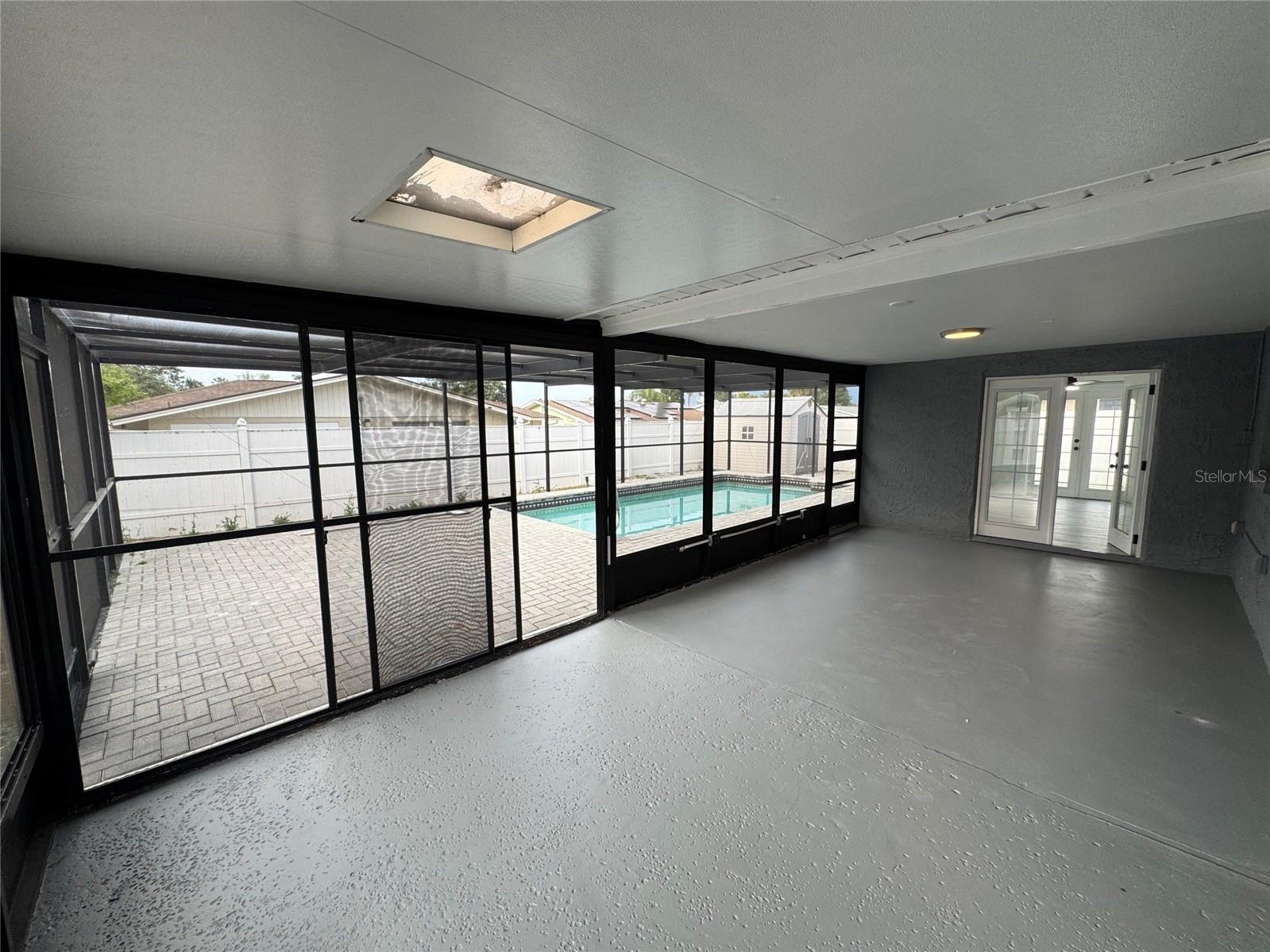 EMBASSY HILLS - Residential