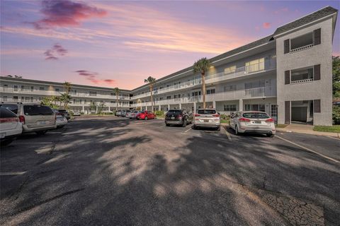 2002 AUSTRALIA WAY E 66 CLEARWATER FL 33763