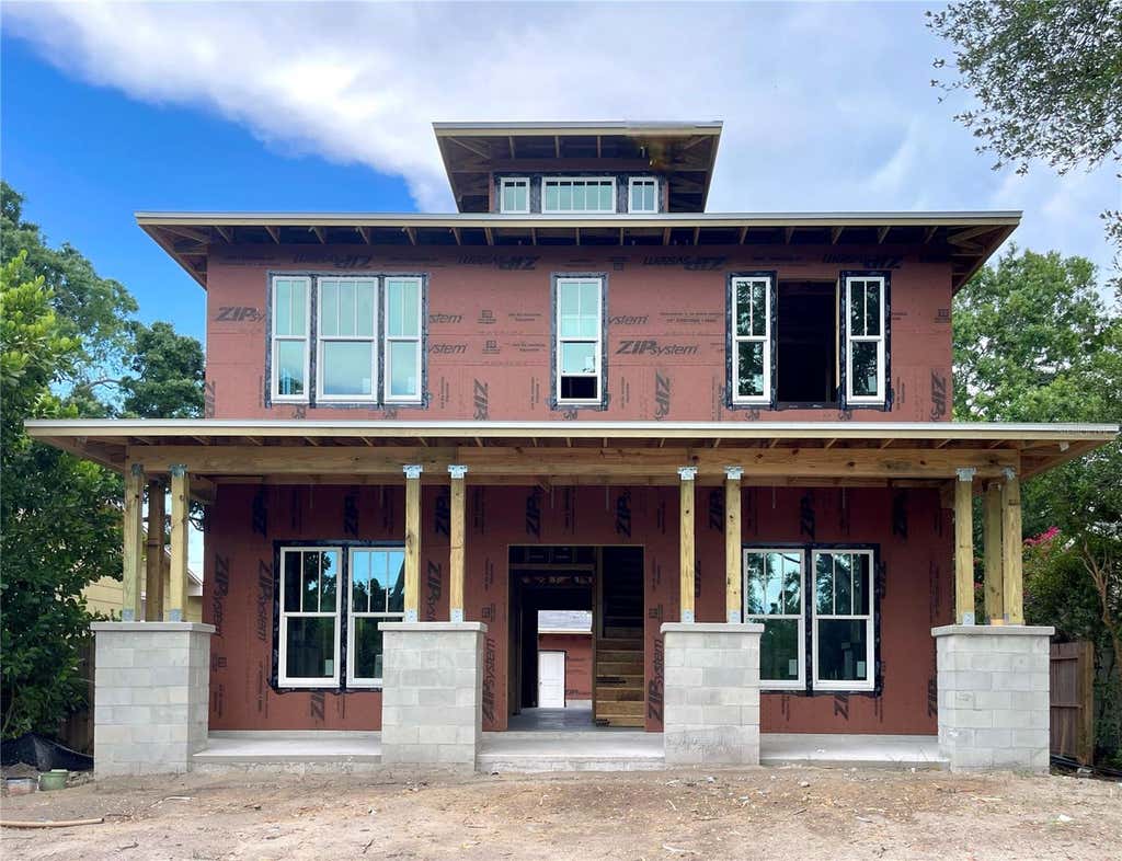 Photo of 721 47th Avenue N, St Petersburg, FL 33703 (MLS # TB8518809)