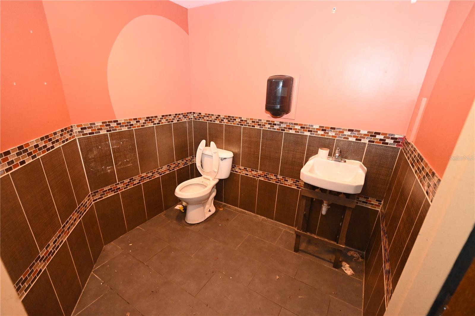 JAMES M WILLCOX ADD - Commercial Sale