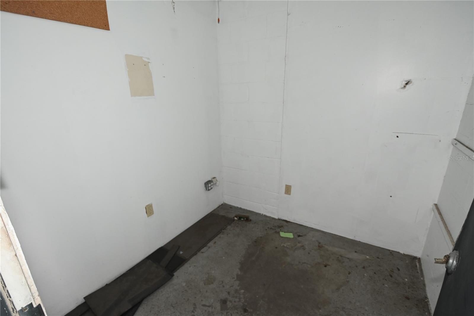 JAMES M WILLCOX ADD - Commercial Sale
