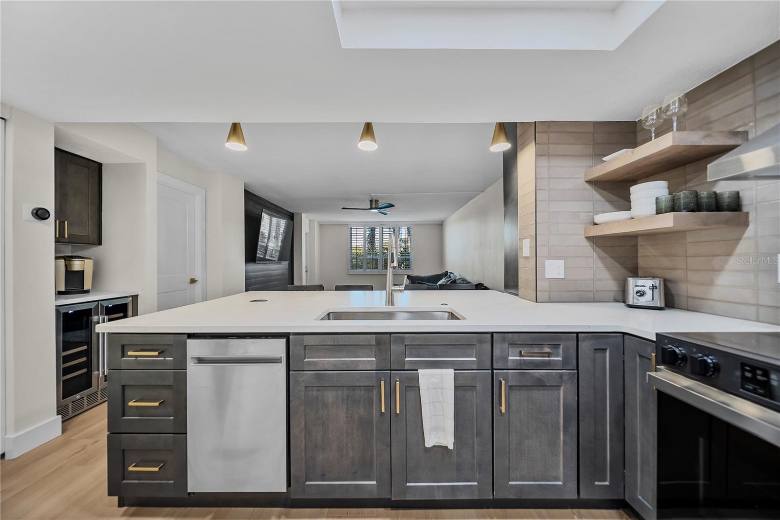 COVE CAY 26-17 VILLAGE I - Residential