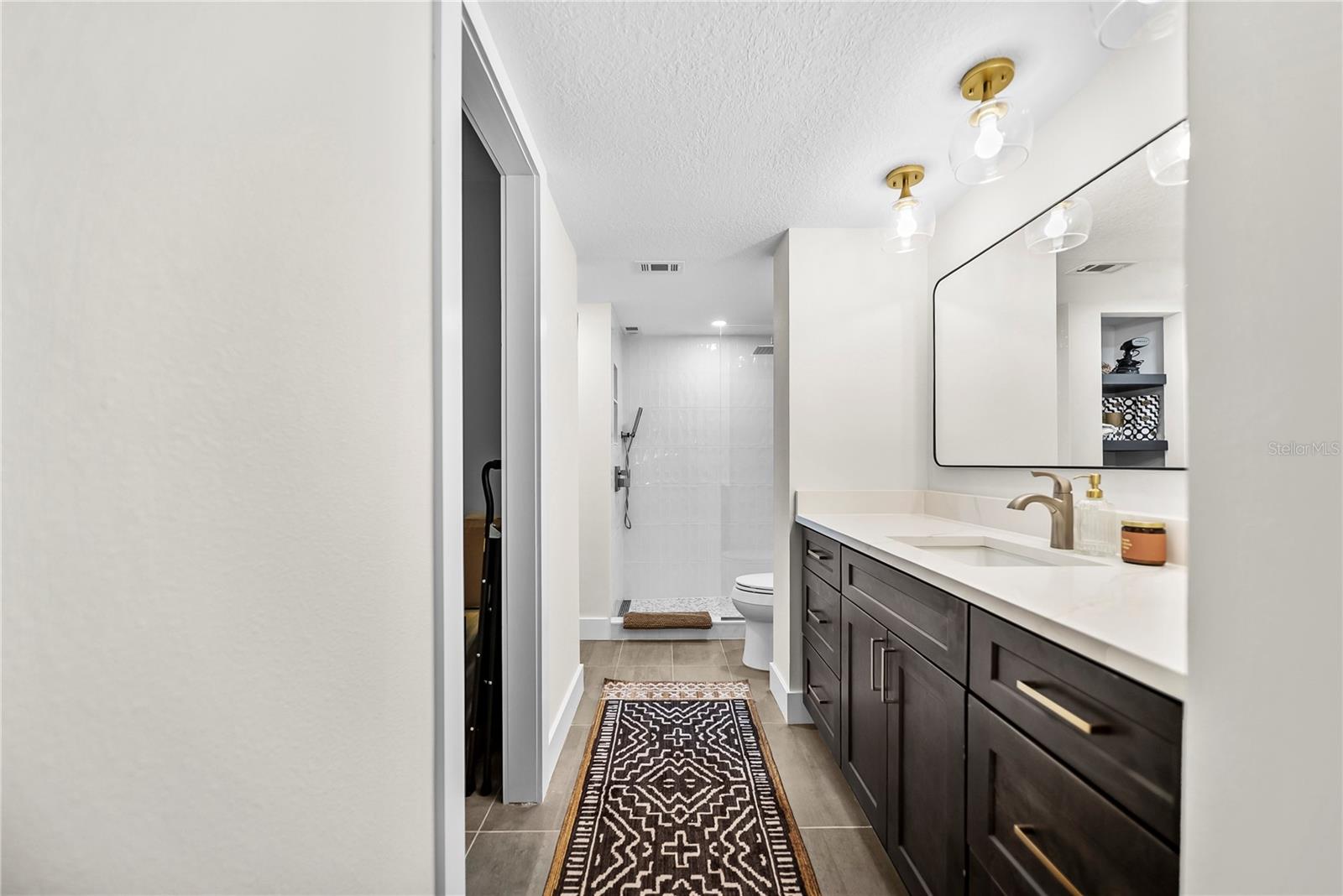 COVE CAY 26-17 VILLAGE I - Residential