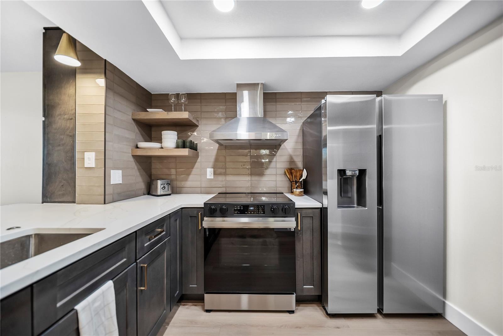 COVE CAY 26-17 VILLAGE I - Residential