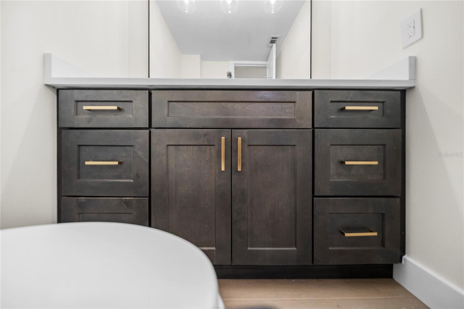 COVE CAY 26-17 VILLAGE I - Residential