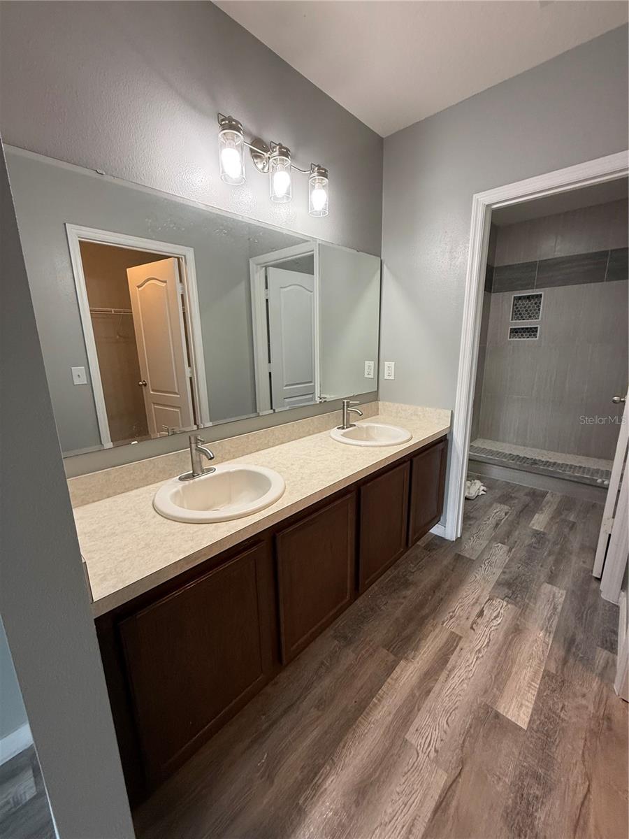 RAINTREE AT SPRINGLAKE VLG PH 1B - Residential