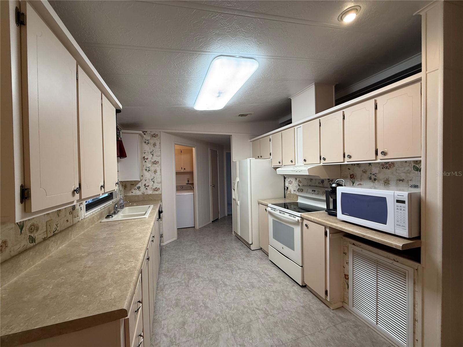 CITRUS CIRCLE SUB - Residential