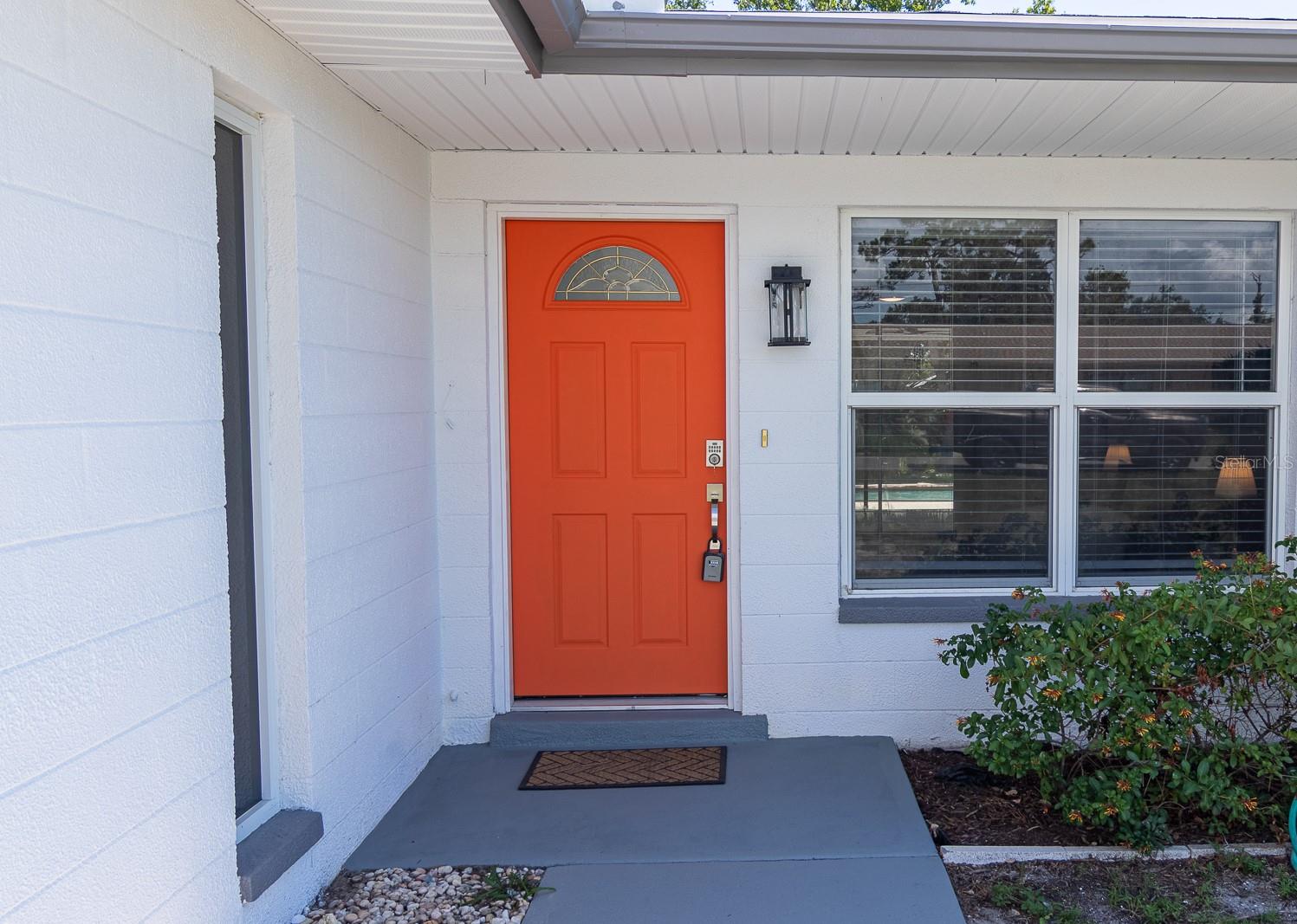 3338 ROSLYN ROAD