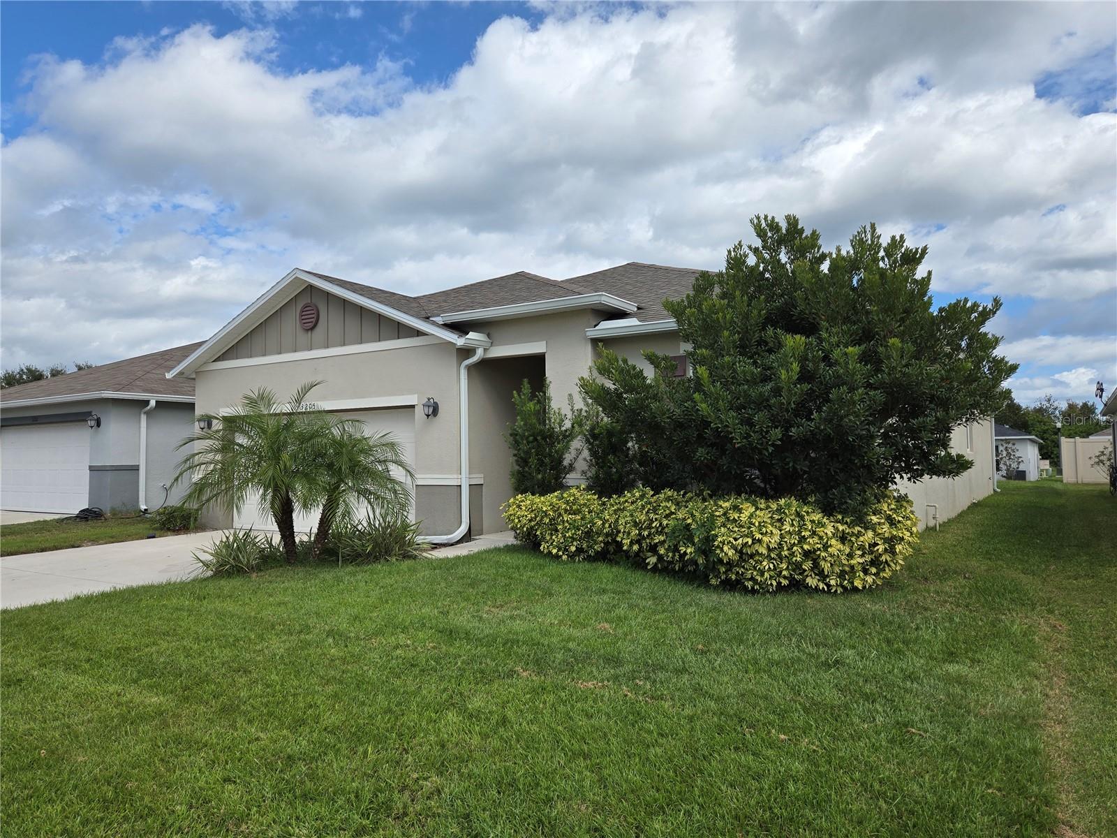 CASA BELLA - Residential Lease