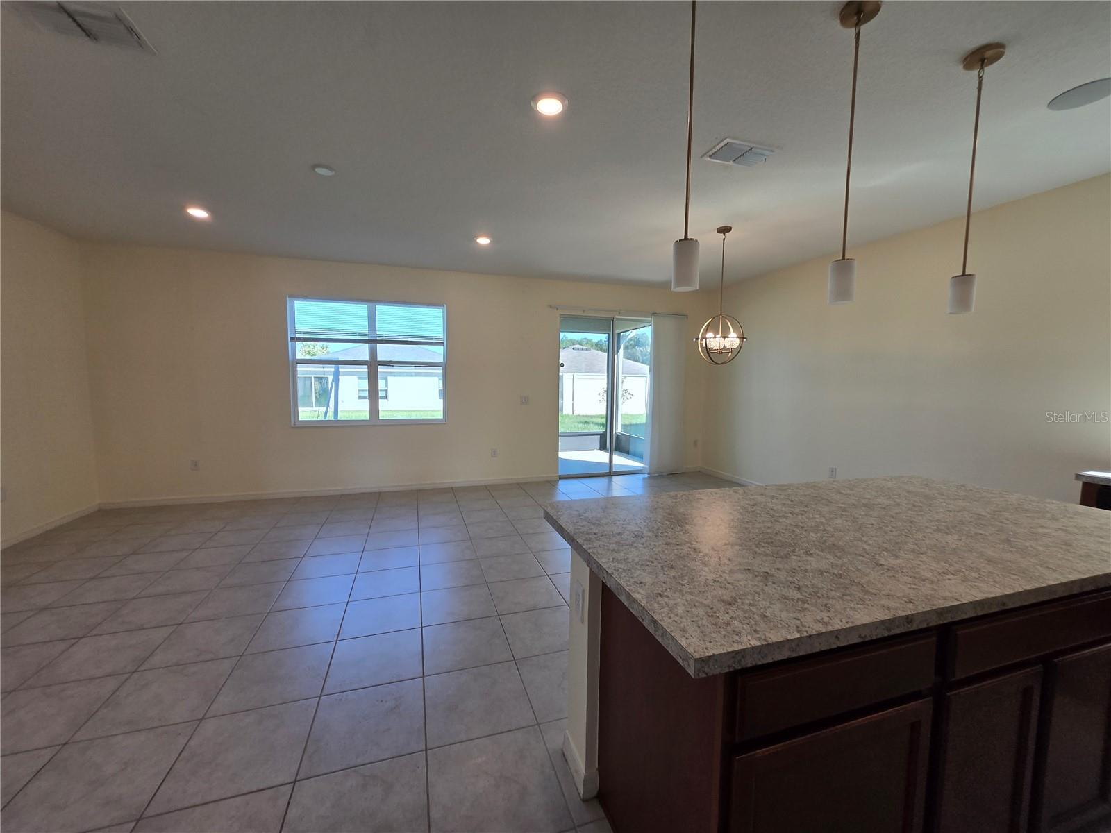 CASA BELLA - Residential Lease