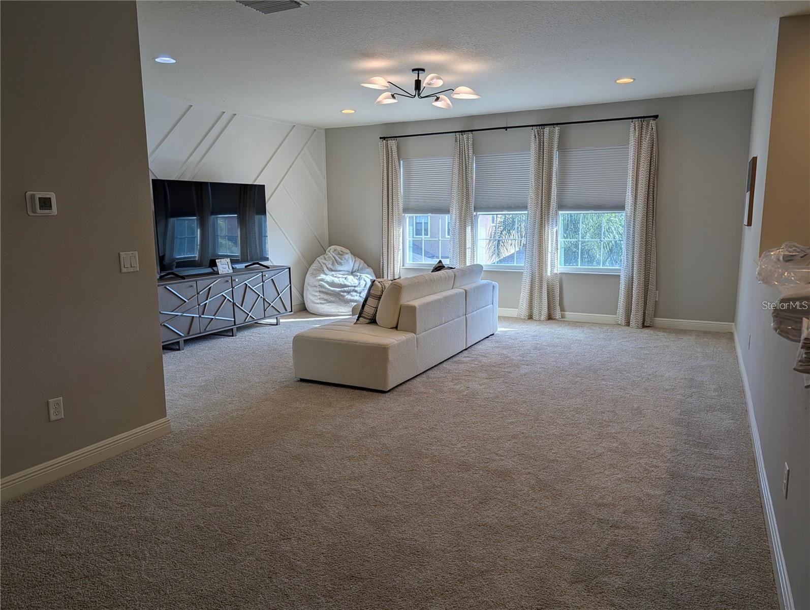 MANORS AT FOREST GLEN - Residential