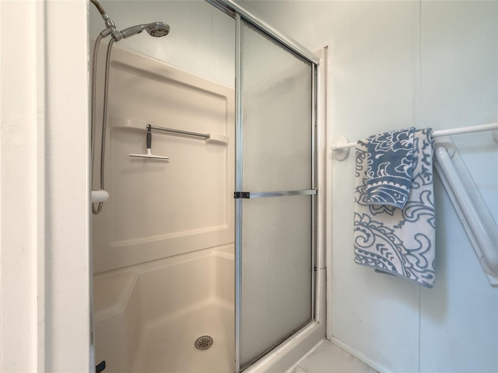 EDGEWATER LANDING - Residential
