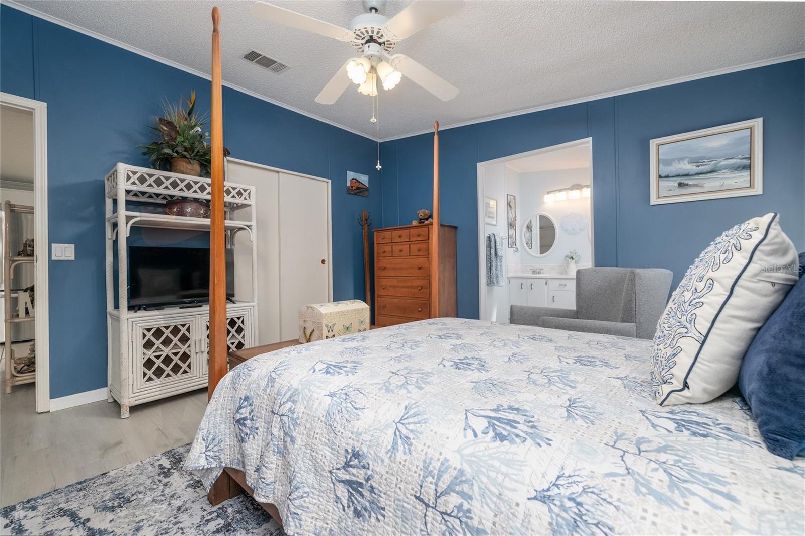 EDGEWATER LANDING - Residential