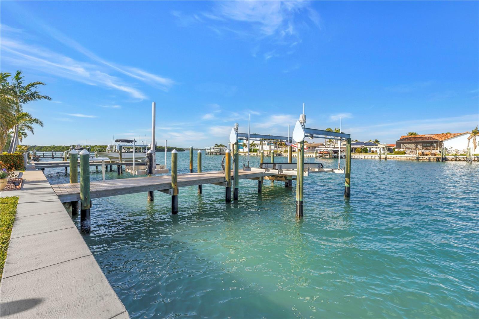 CAPRI ISLE SUB - Residential