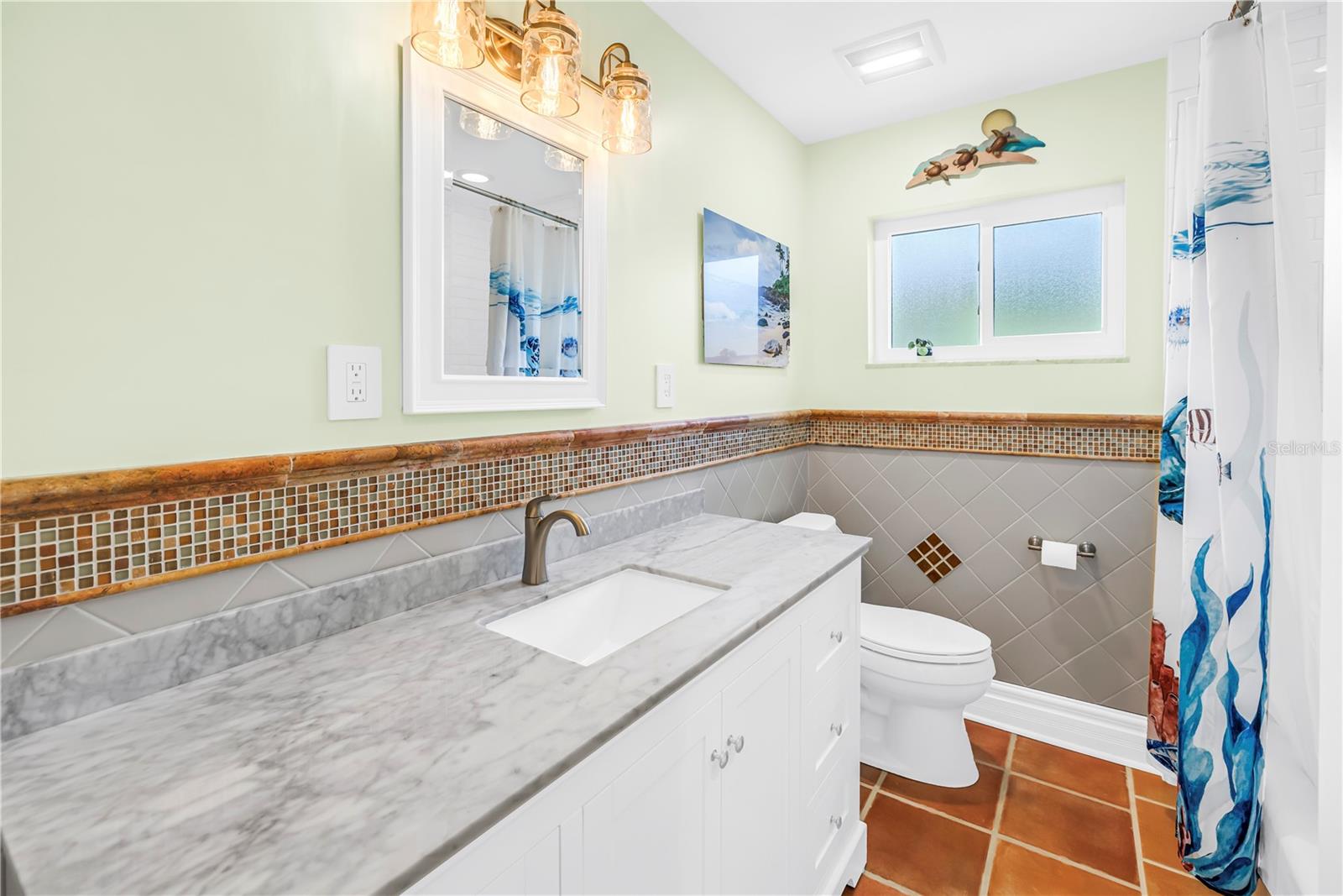 CAPRI ISLE SUB - Residential