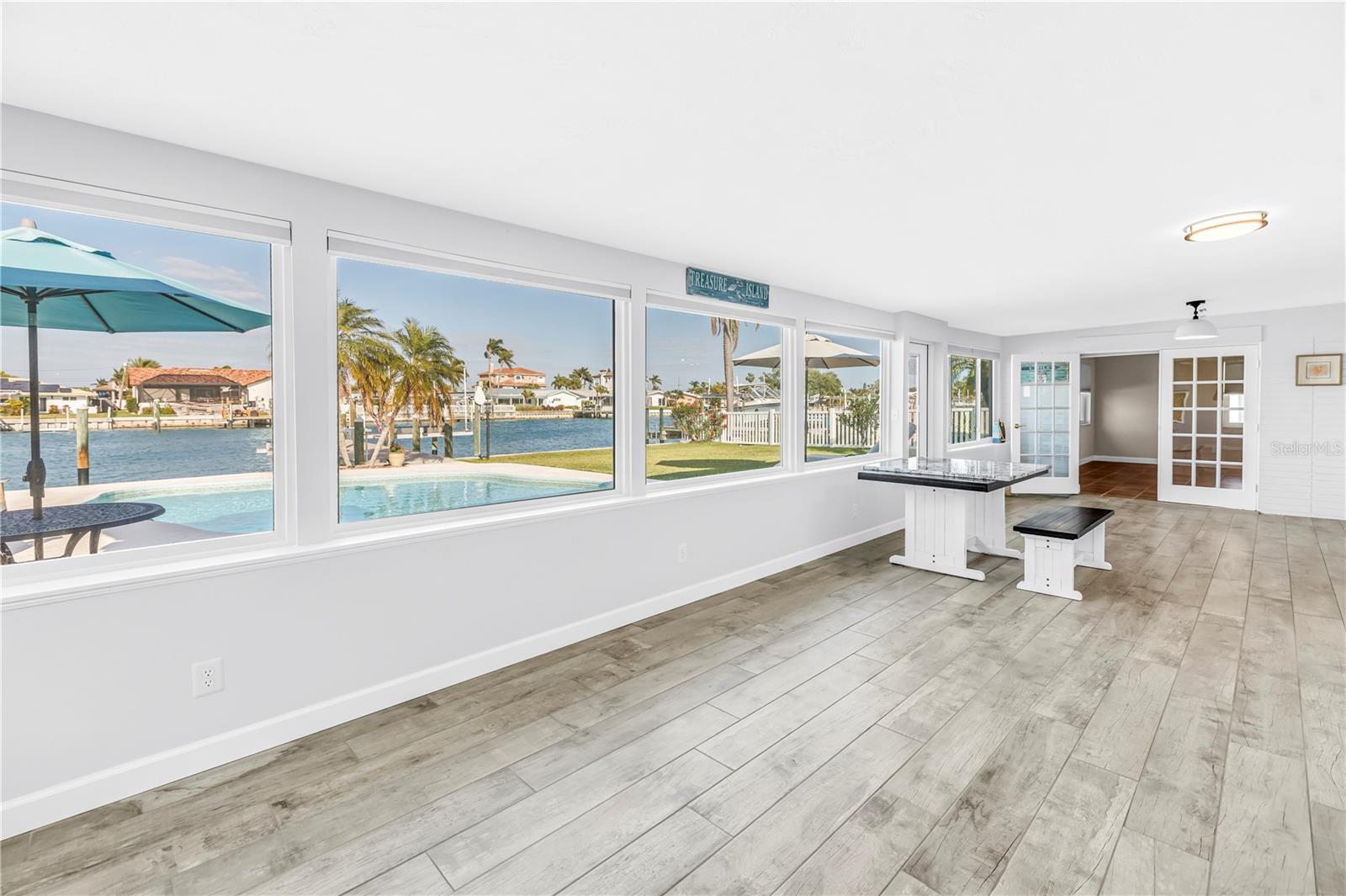 CAPRI ISLE SUB - Residential