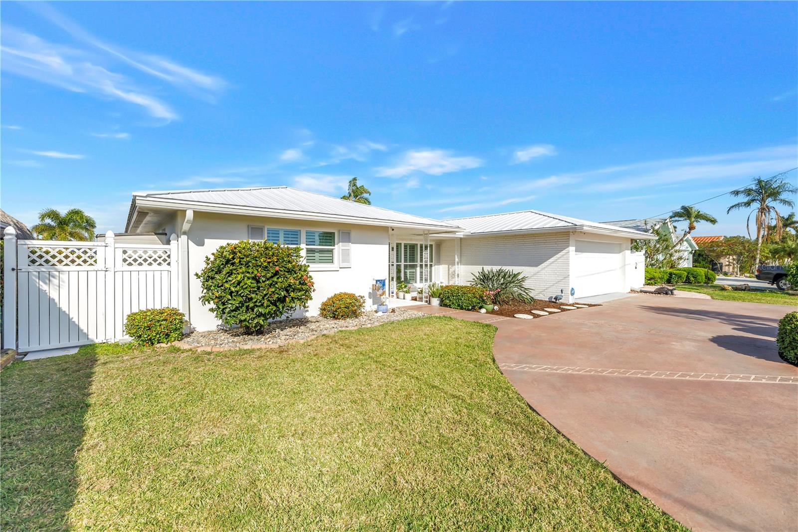 CAPRI ISLE SUB - Residential